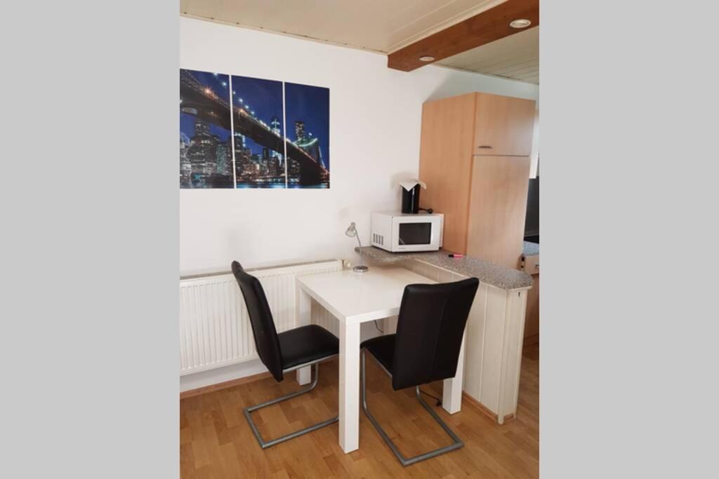 Schoene Wohnung In Karben - Rendel, Mit Freisitz Экстерьер фото